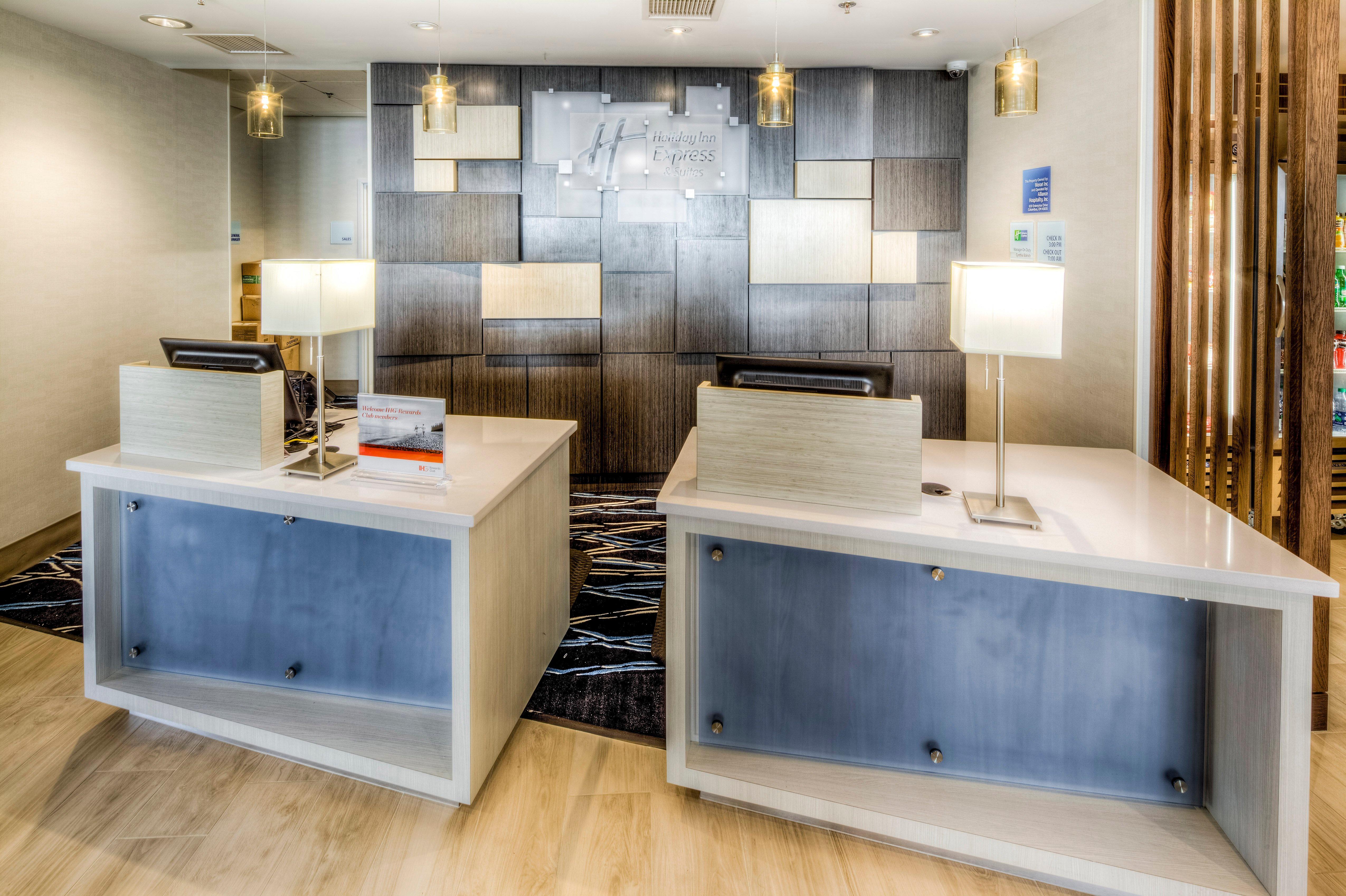 Holiday Inn Express & Suites Cleveland/Westlake By Ihg Екстер'єр фото