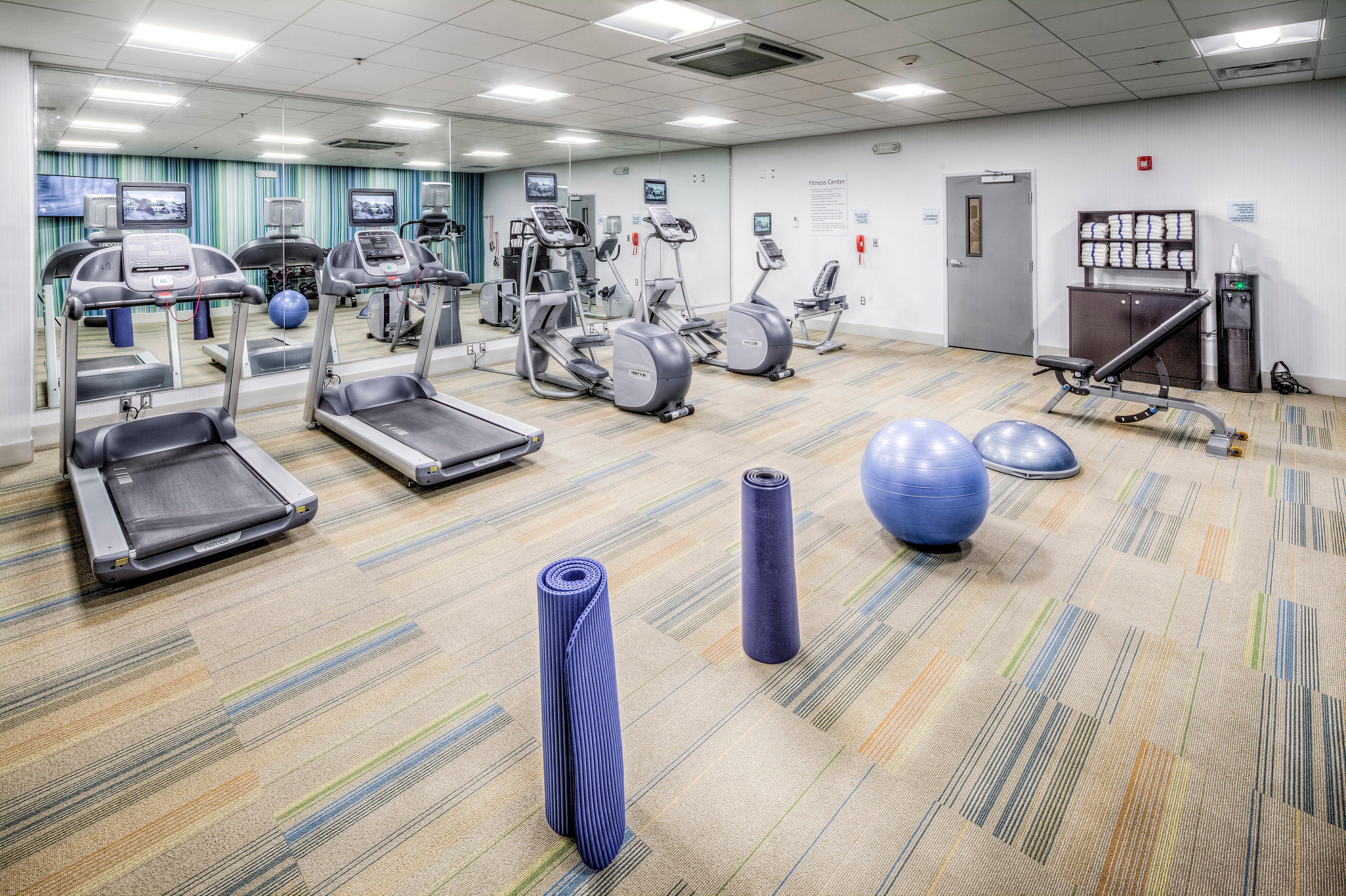 Holiday Inn Express & Suites Cleveland/Westlake By Ihg Екстер'єр фото