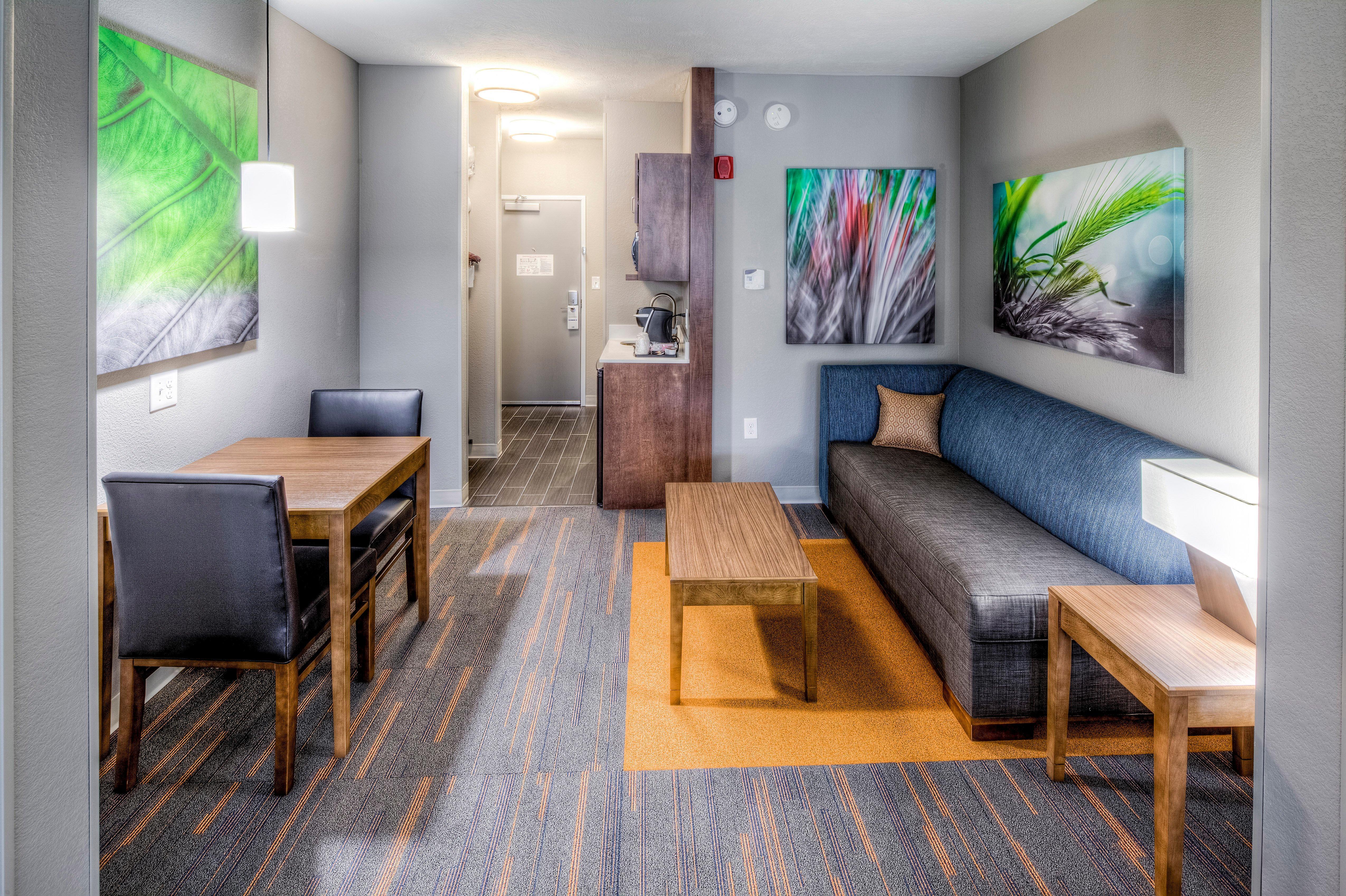 Holiday Inn Express & Suites Cleveland/Westlake By Ihg Екстер'єр фото