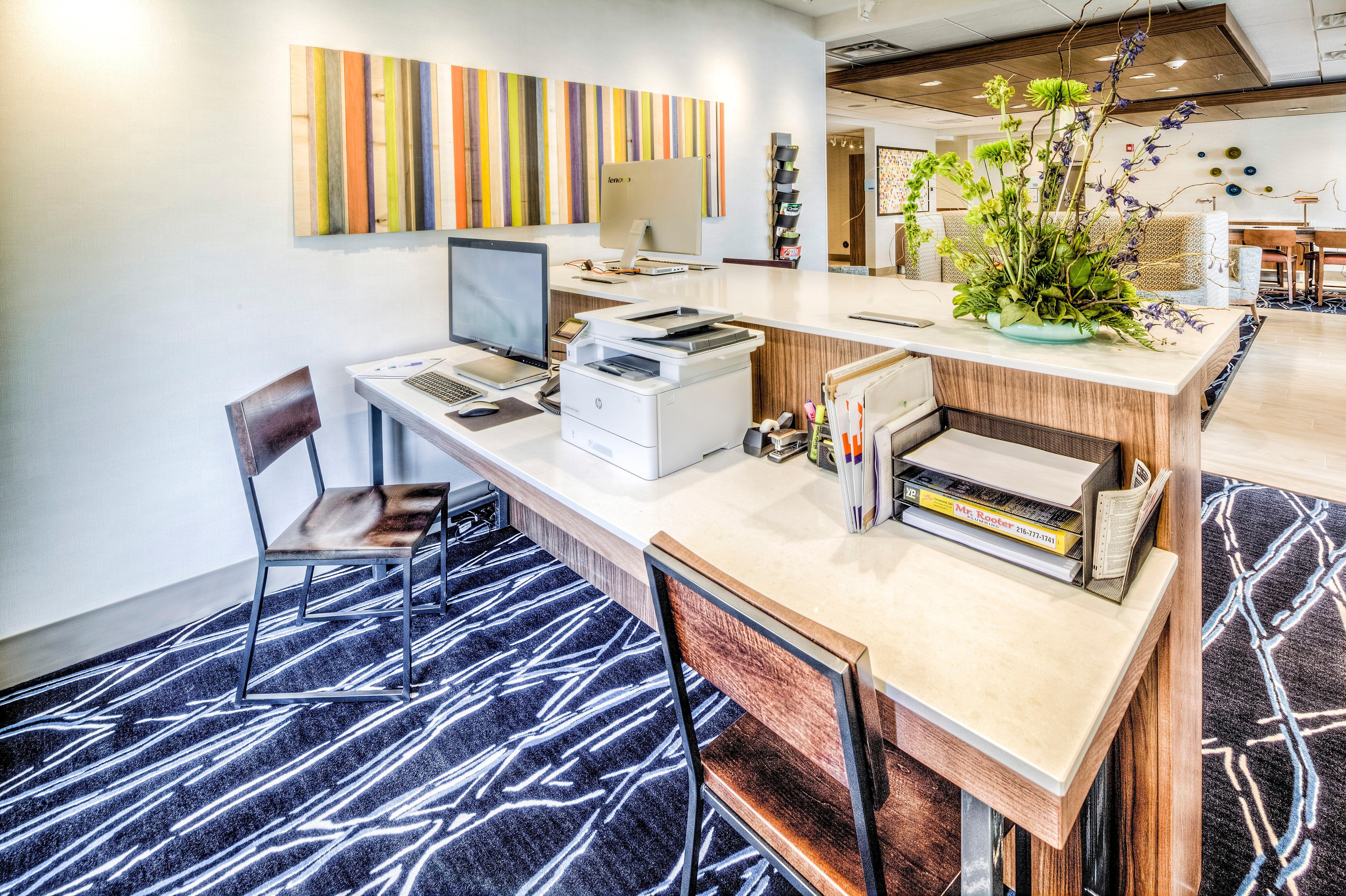 Holiday Inn Express & Suites Cleveland/Westlake By Ihg Екстер'єр фото
