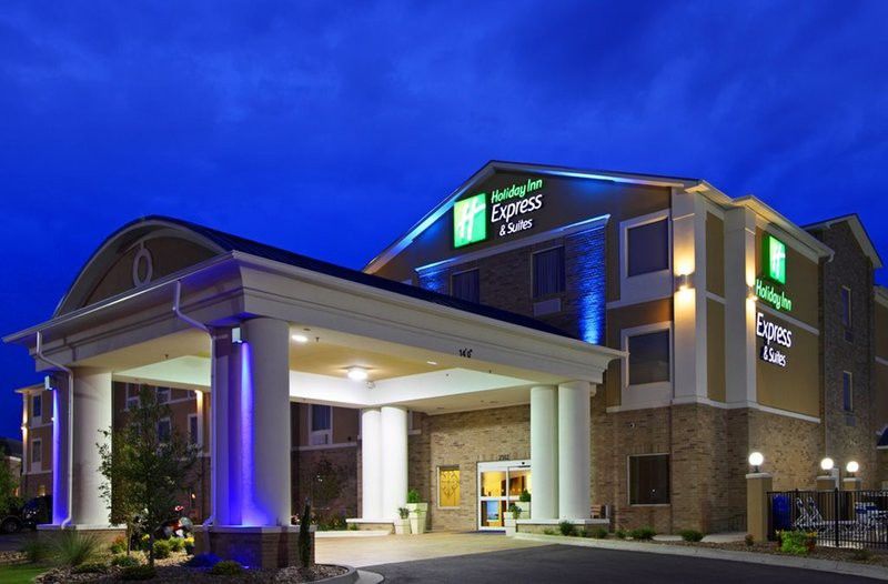 Holiday Inn Express & Suites Cleveland/Westlake, An Ihg Hotel Екстер'єр фото